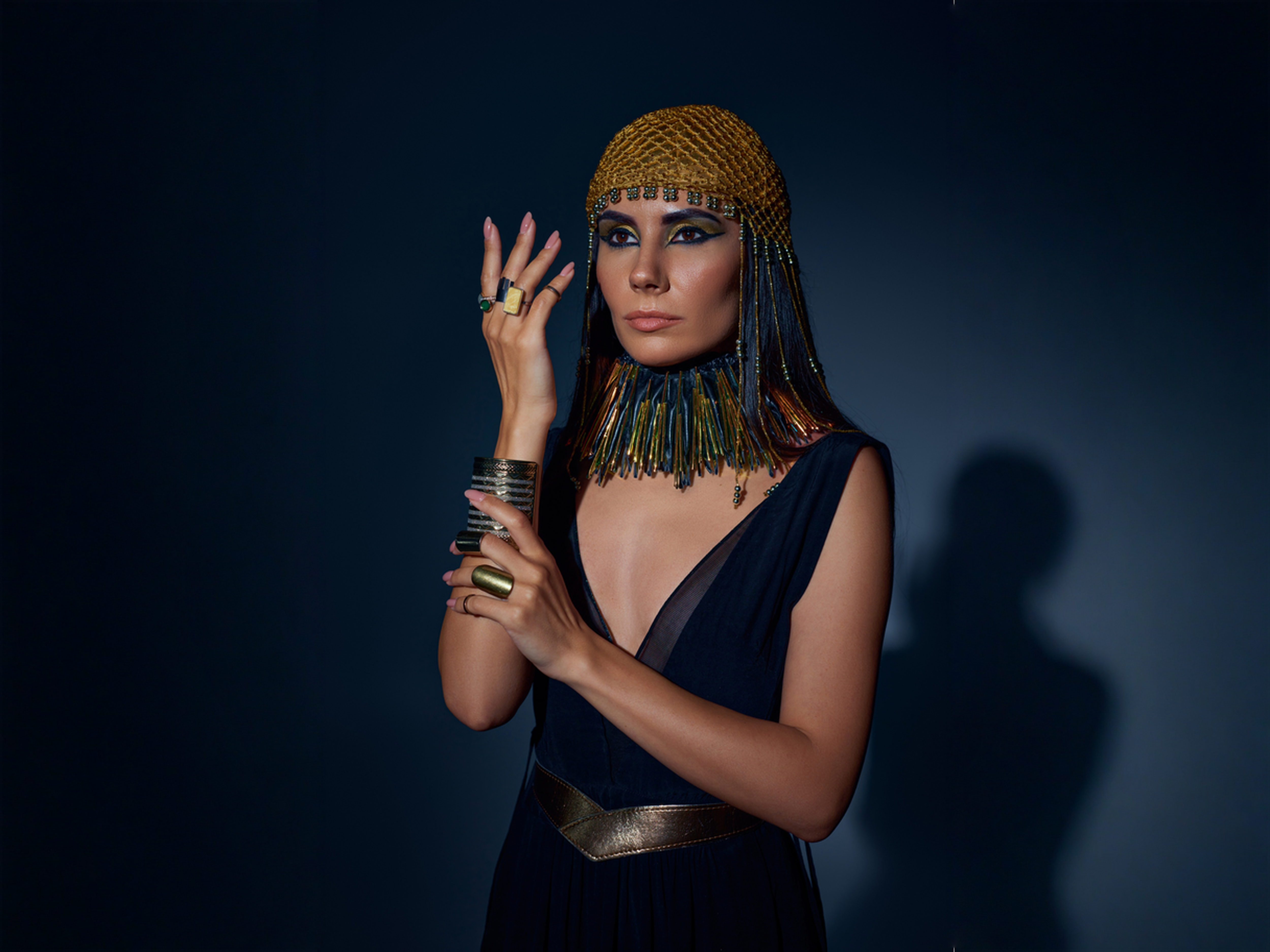 A Stylish History of Hair Color: From Ancient Pigment to Modern Salon Craft