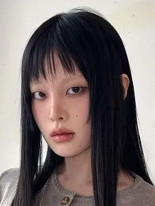 Choppy Bangs