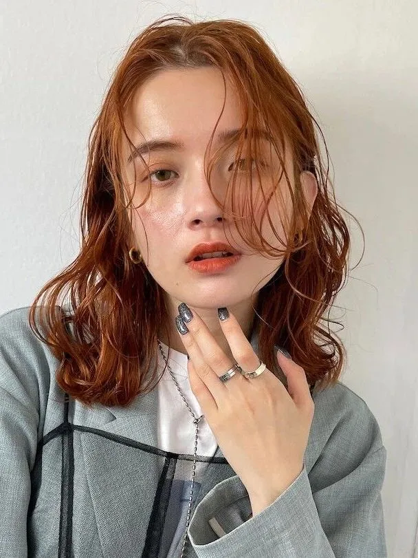 Curved Bangs
